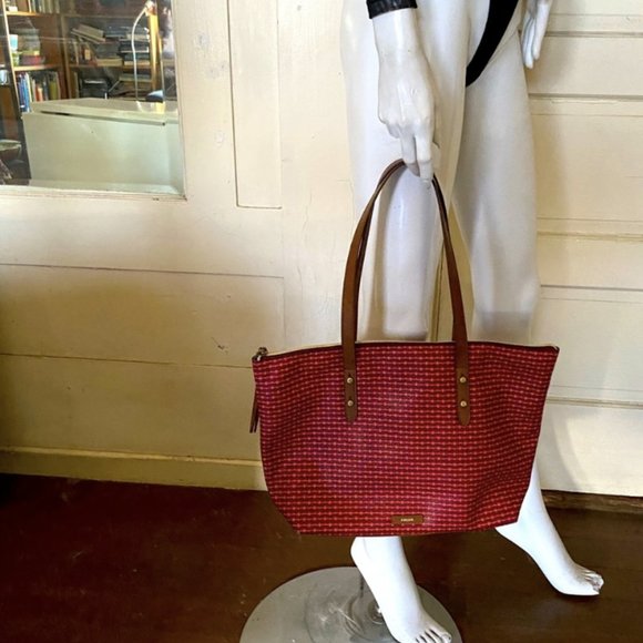 FOSSIL TOTE - Picture 1 of 6